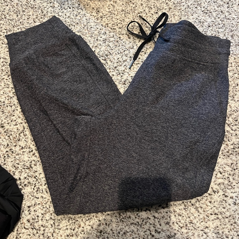 Lululemon joggers